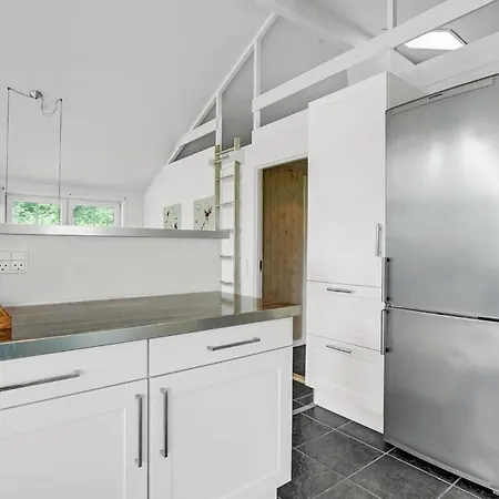 4 Bedroom In Romo