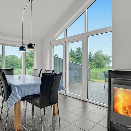 Holiday home 4 Bedroom In Romo *