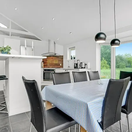 4 Bedroom In Romo *